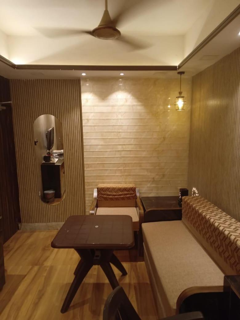Ostro Inn Studio Apartment Kolkata Eksteriør bilde